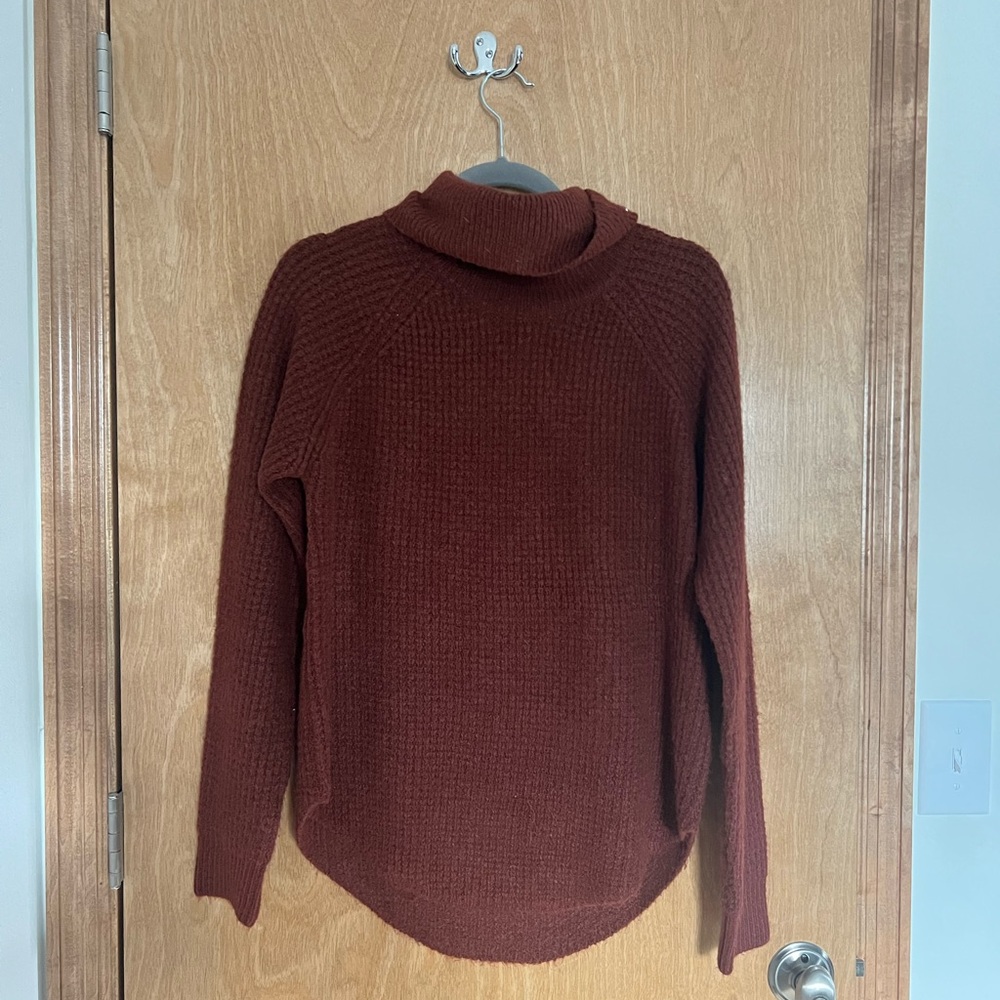 Kuhl Turtleneck Sweater - Picture 4 of 4